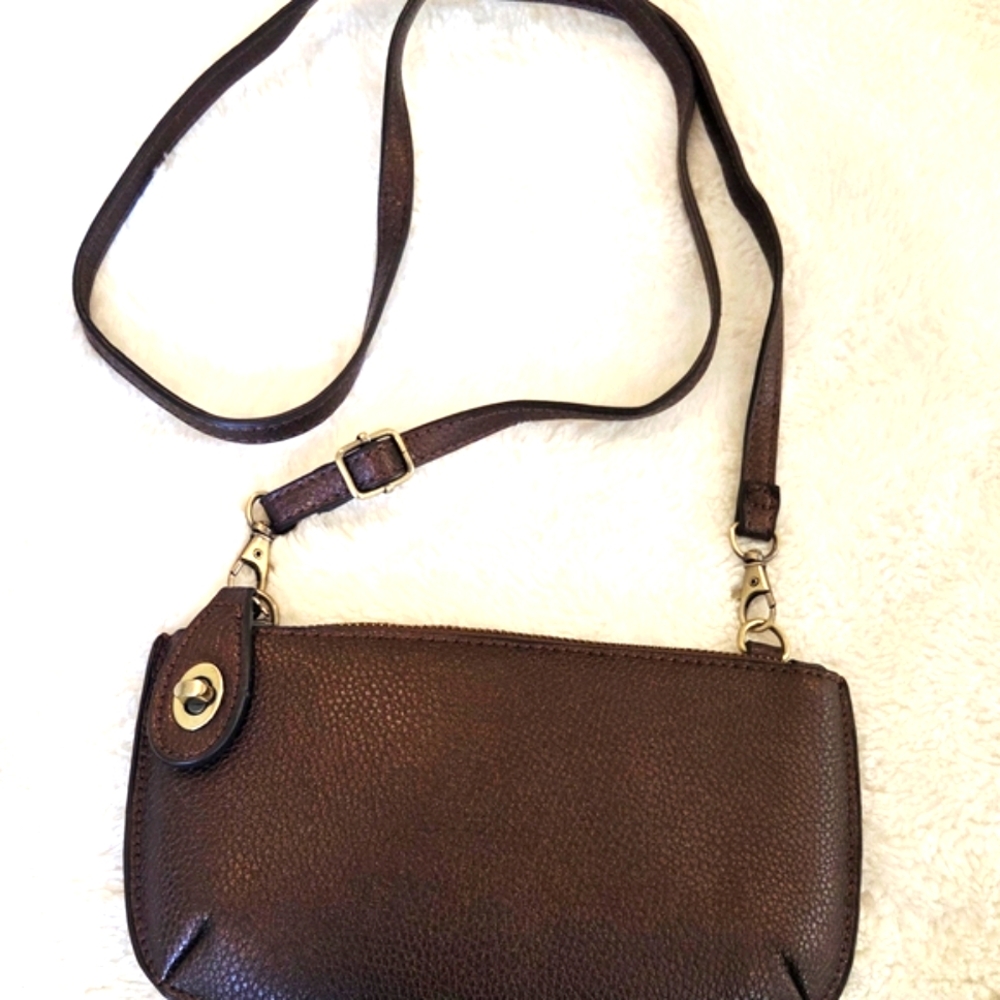 Elegant Brown Crossbody Bag